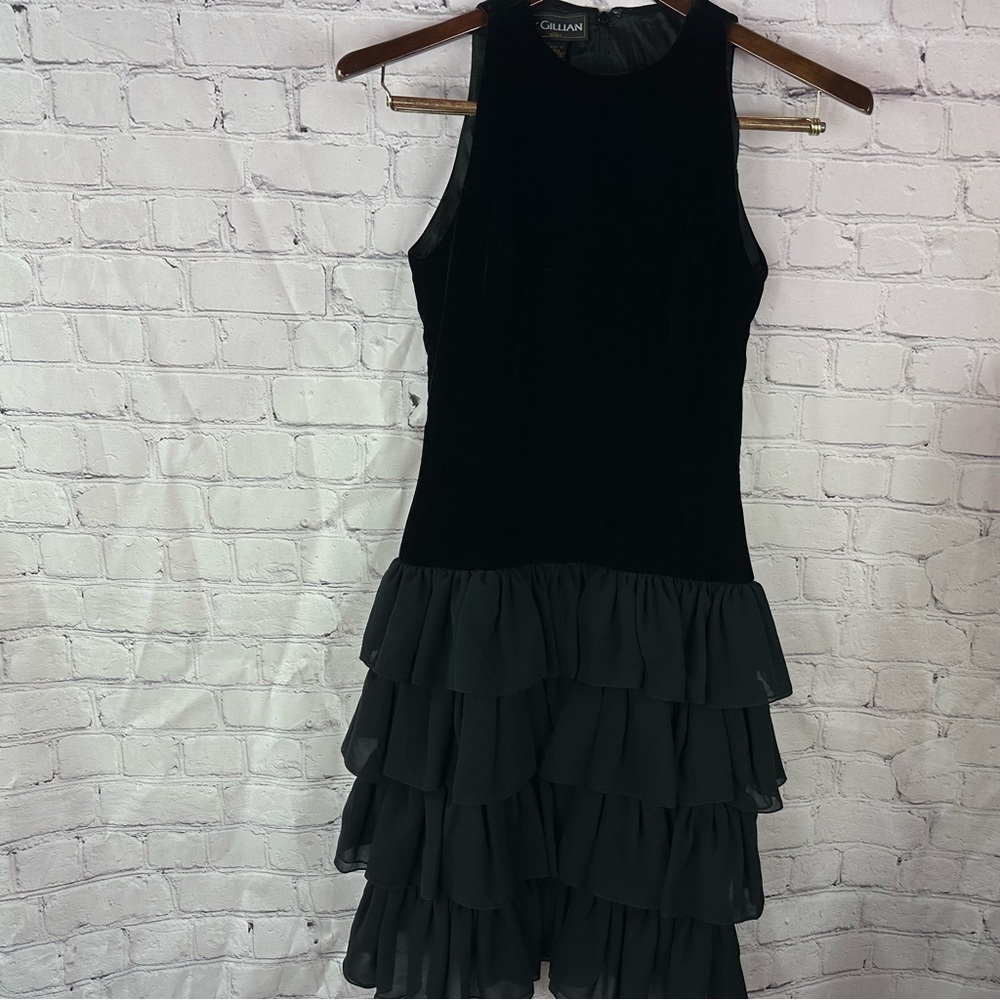 st. gillian silks vintage Black Tiered drop waist Dress sz 4 velvet silk ruffles